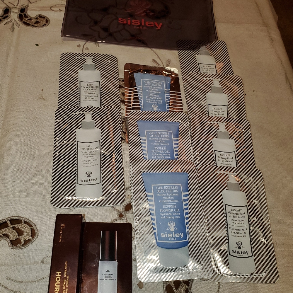 Sisley Sampler
